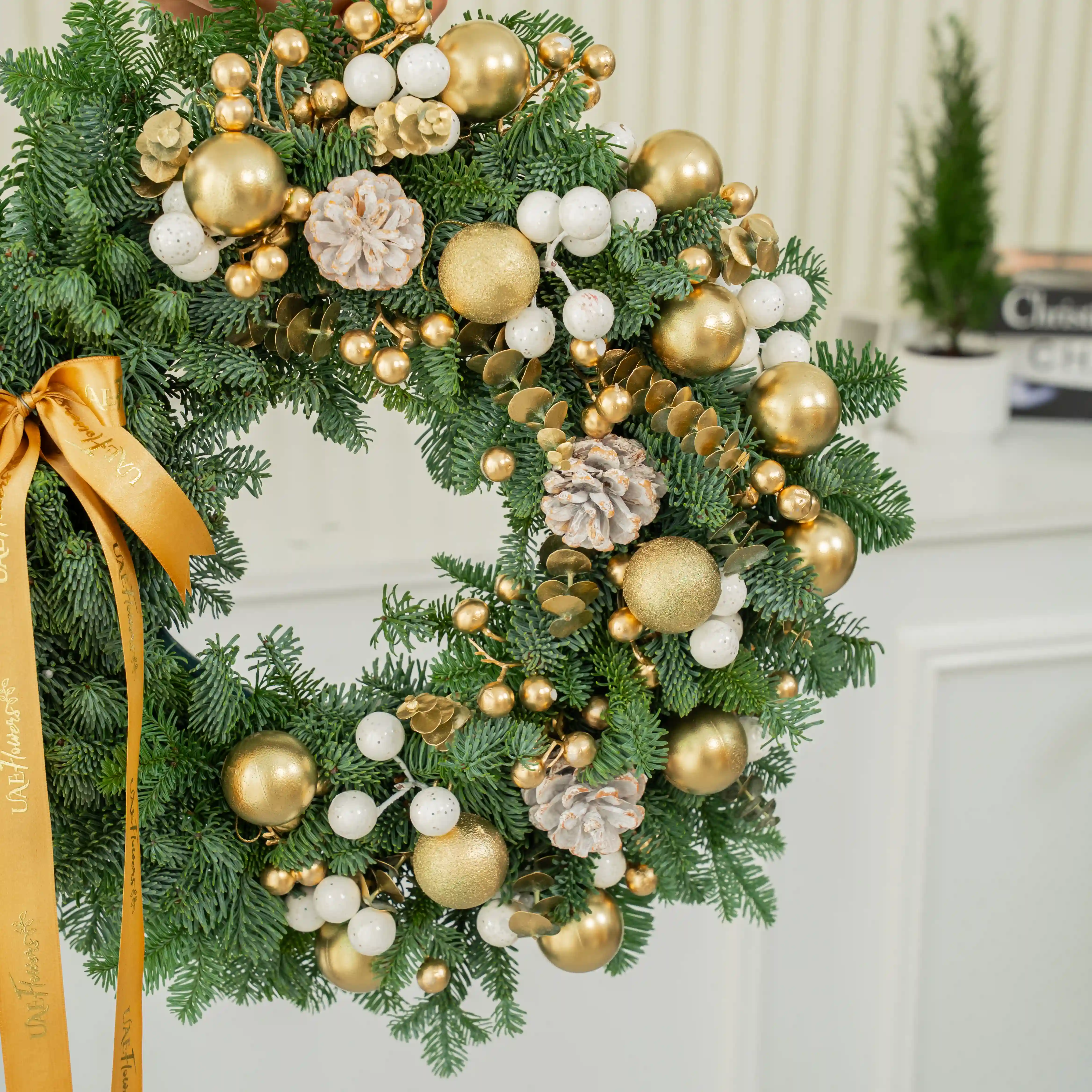 Golden Luxury Christmas Wreath