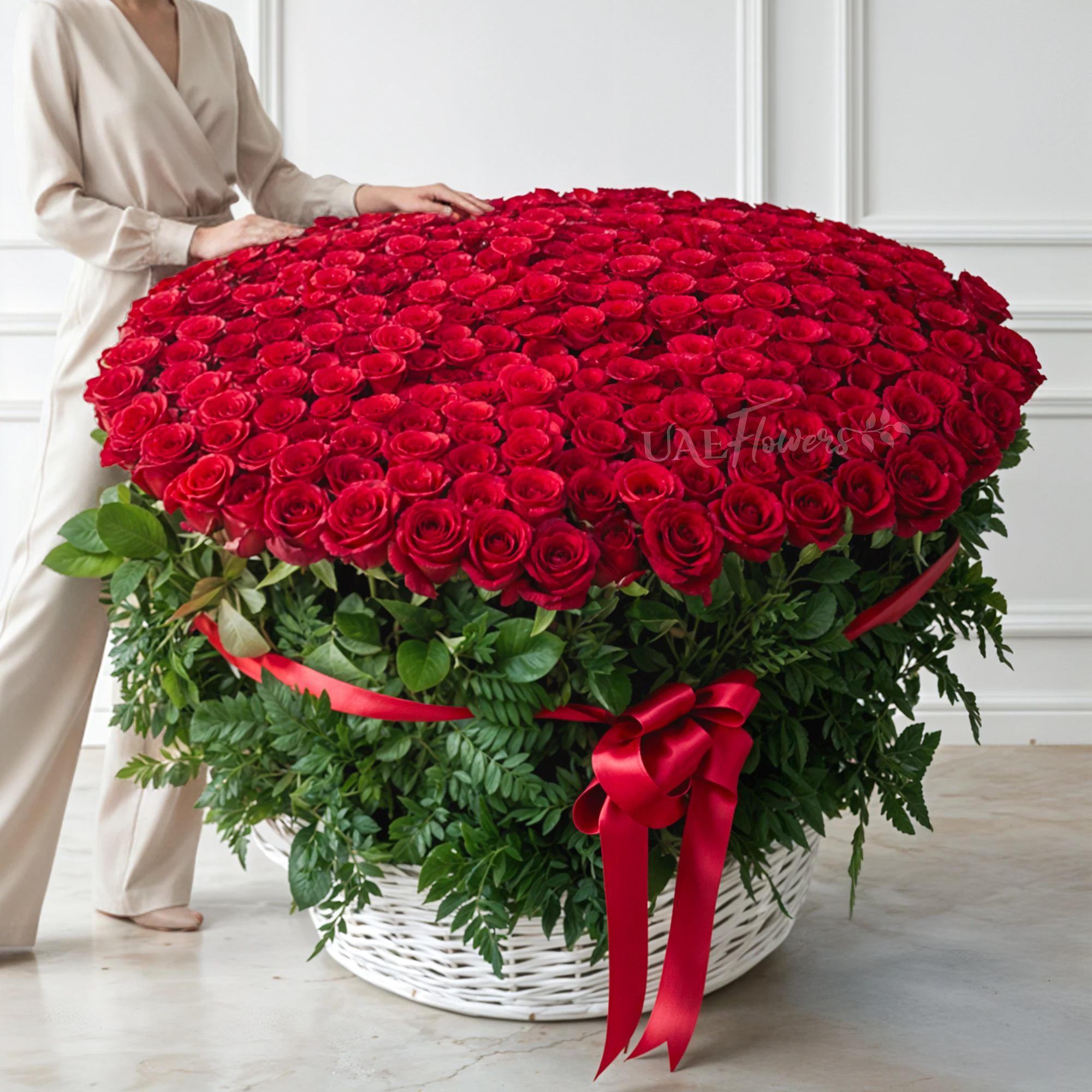 Basket of 1000 Red Roses