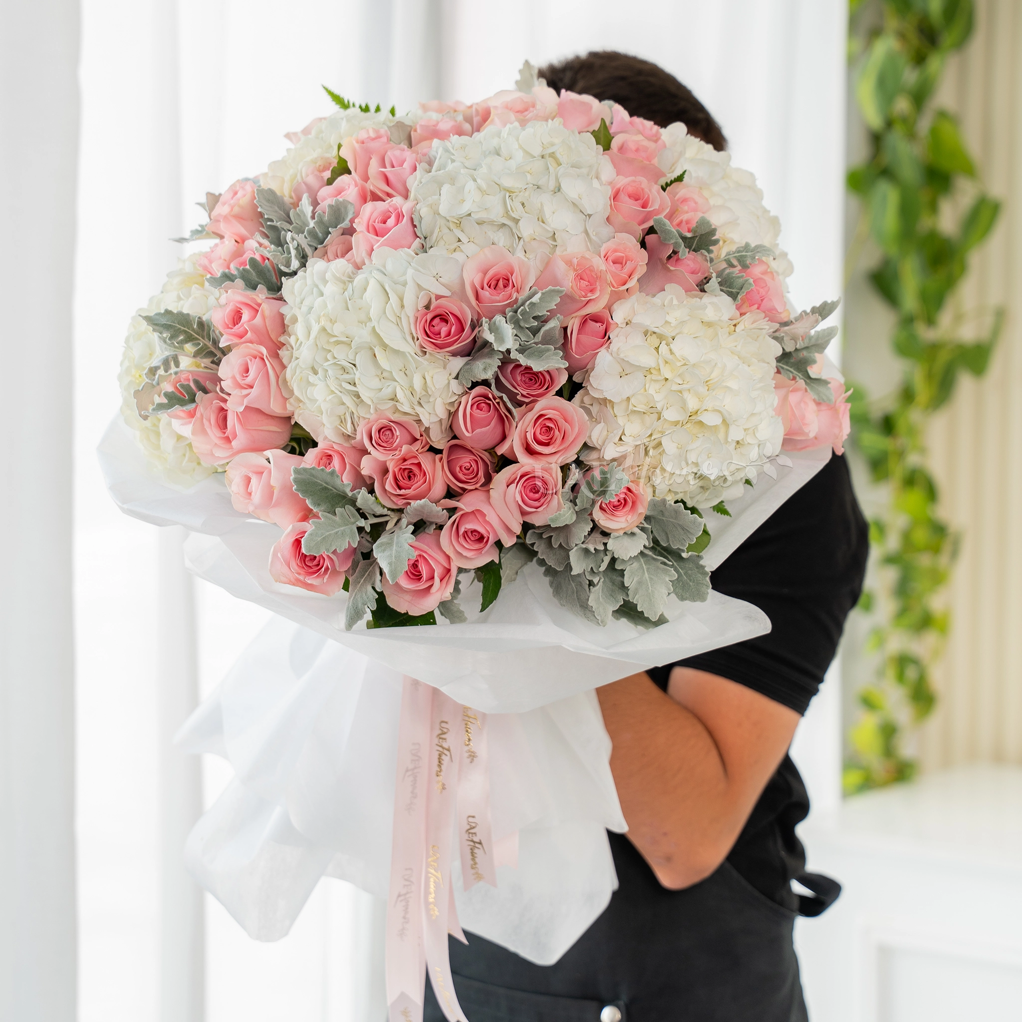 Luxury pink roses and white hydrangeas bouquet UAE