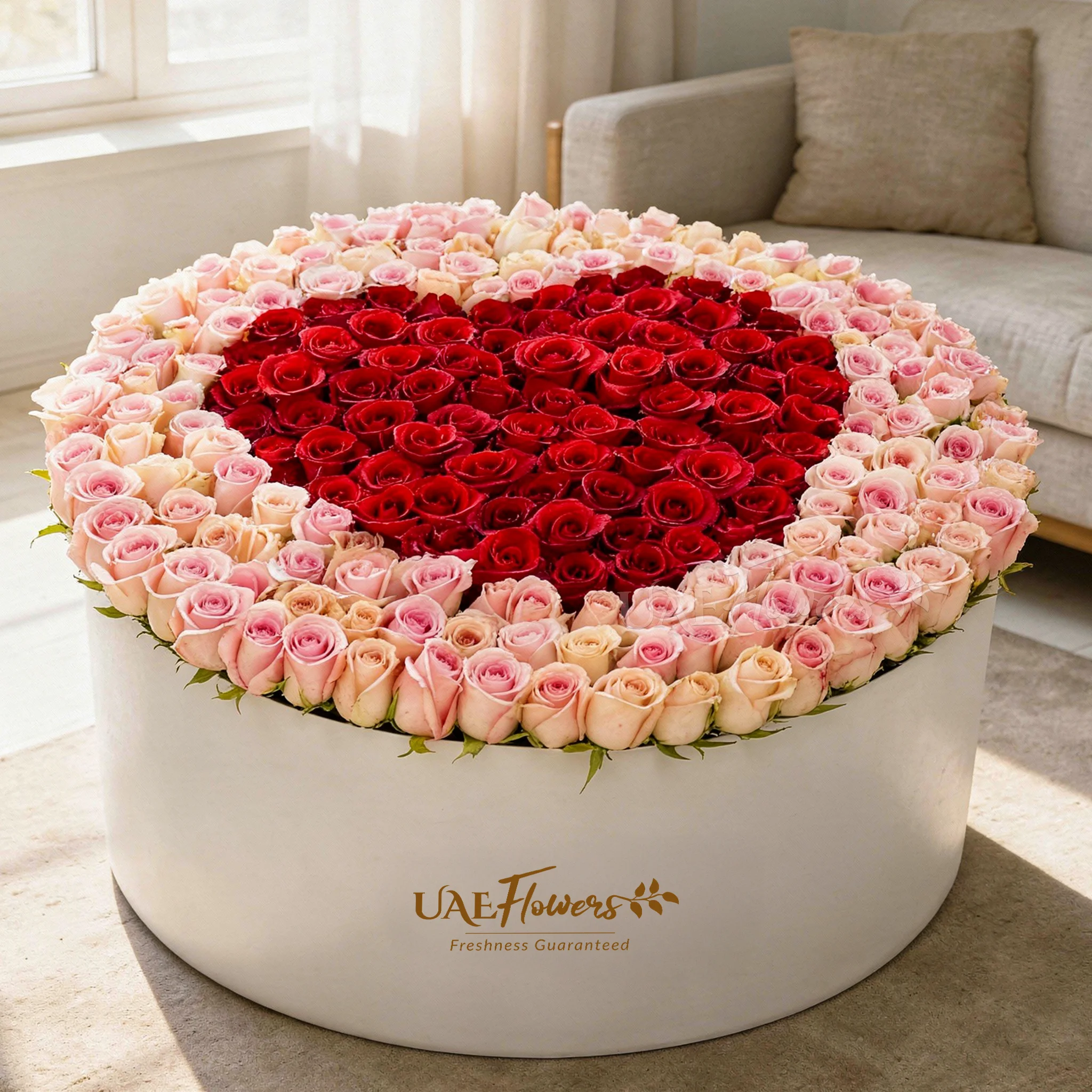 XXXL Red & Pink Box with 200 pink roses and 100 red roses in a heart-shaped design