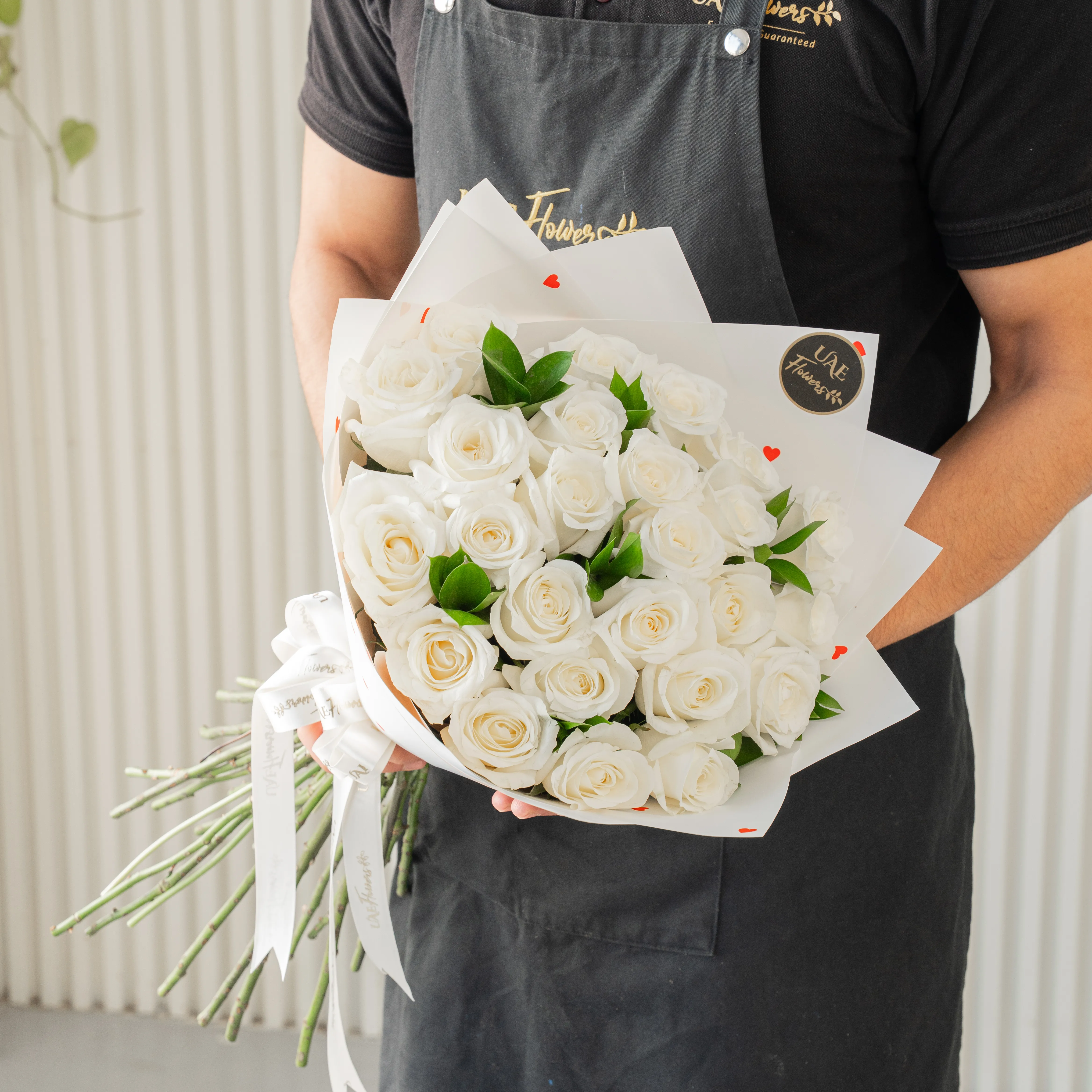 Order 30 White Roses Hand Bouquet