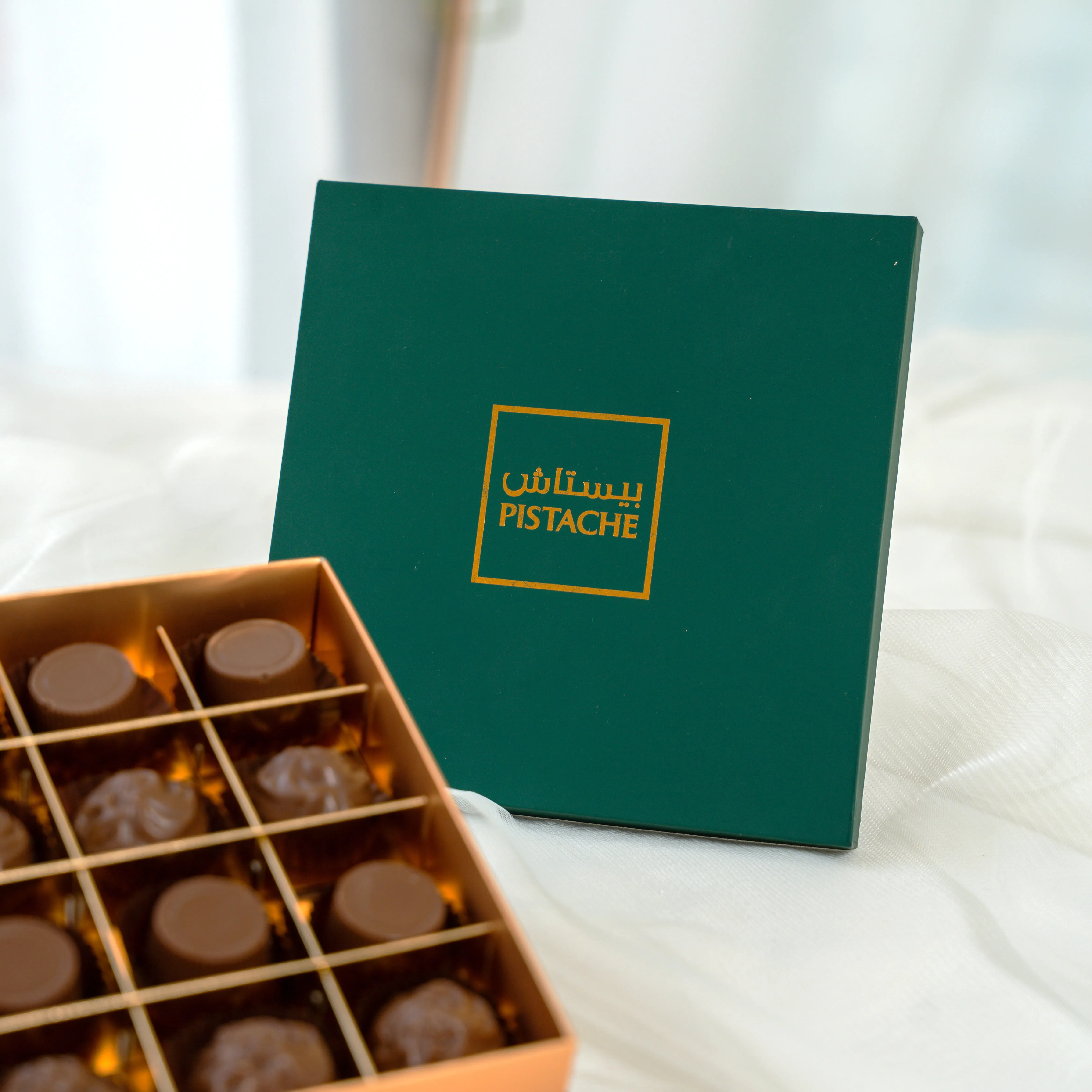 A Pistache Classic Selection 16 Pcs Chocolate Box